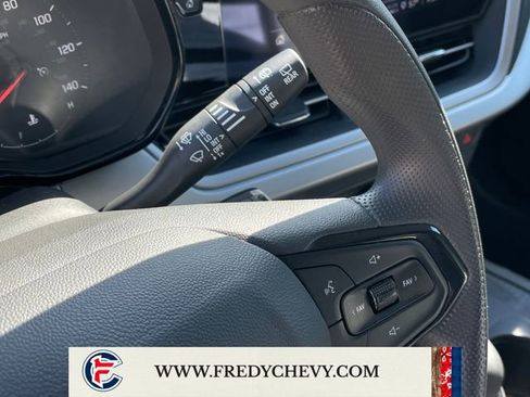 Used 2024 Chevrolet Trax LS FWD image 31