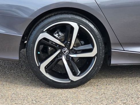 Used 2020 Honda Accord Sport image 8