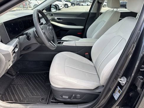 Certified 2024 Hyundai Sonata SEL w/ Convenience Package FWD image 9