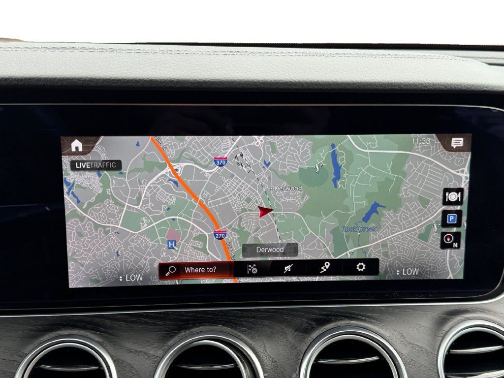 Used 2023 Mercedes-Benz E 350 4MATIC Sedan image 15