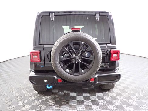 Used 2021 Jeep Wrangler Unlimited Sahara image 16