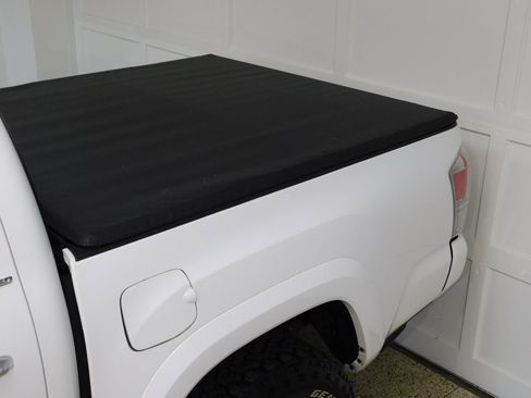 Used 2017 Toyota Tacoma Limited image 20