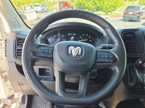 Used 2023 RAM ProMaster 2500 FWD image 14