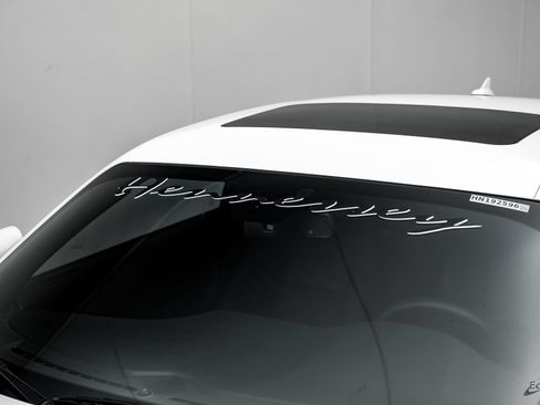 Used 2018 Dodge Challenger SRT Hellcat RWD image 39