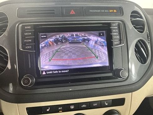 Used 2017 Volkswagen Tiguan S AWD/4WD image 20