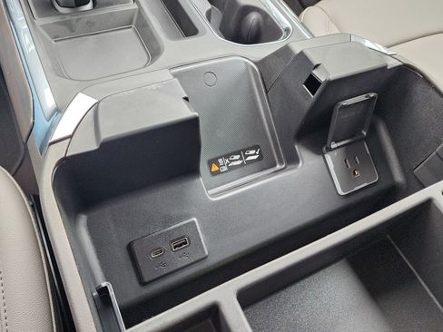 New 2026 GMC Sierra 1500 SLT w/ SLT Premium Plus Package AWD/4WD image 33