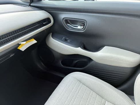 Used 2026 Honda HR-V LX image 31