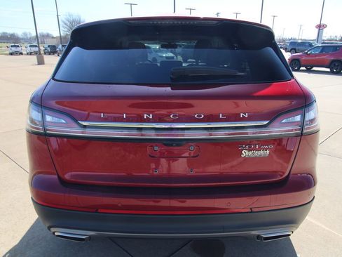 Used 2019 Lincoln Nautilus Reserve image 15