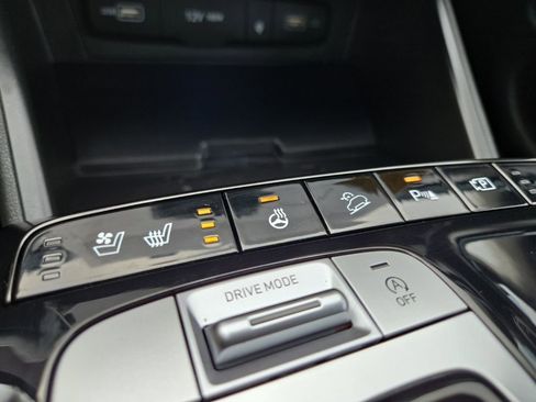 Used 2022 Hyundai Tucson Limited image 32