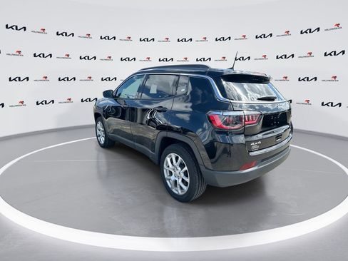 Used 2023 Jeep Compass Latitude AWD/4WD image 6
