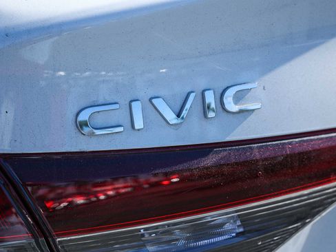 Used 2025 Honda Civic Sport image 9