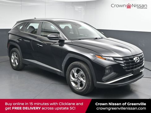 Used 2022 Hyundai Tucson SE image 1
