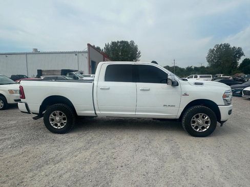 Used 2024 RAM 2500 Laramie AWD/4WD image 2