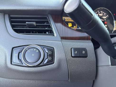 Used 2012 Ford Edge Limited image 13