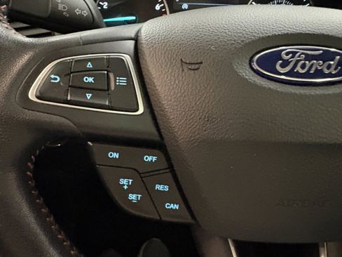 Used 2021 Ford EcoSport SE w/ SE Appearance Package image 28