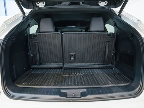 Used 2022 Toyota Highlander XSE AWD/4WD image 41