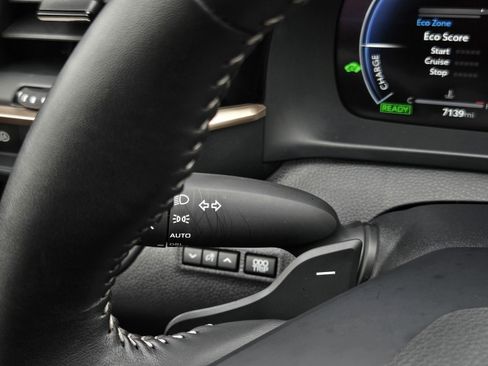 Used 2025 Toyota Crown Signia image 25