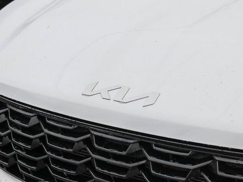 New 2026 Kia Sorento LX FWD image 14