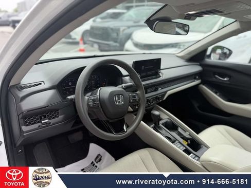Used 2023 Honda Accord EX image 13