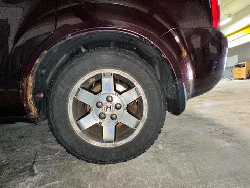 Used 2010 Honda Pilot Touring image 14