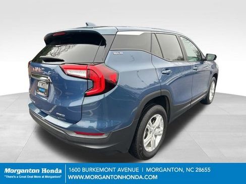 Used 2024 GMC Terrain SLE image 9