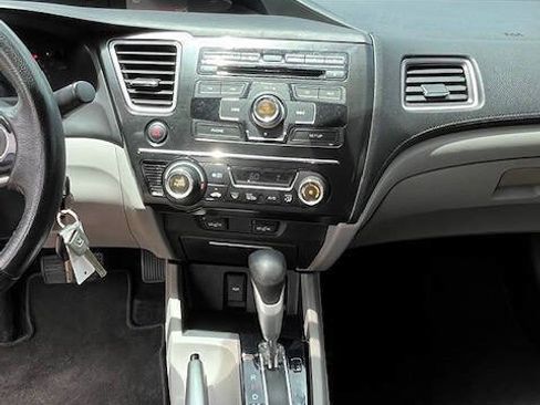 Used 2013 Honda Civic EX-L image 9