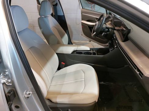 Certified 2025 Hyundai Sonata SEL FWD image 10