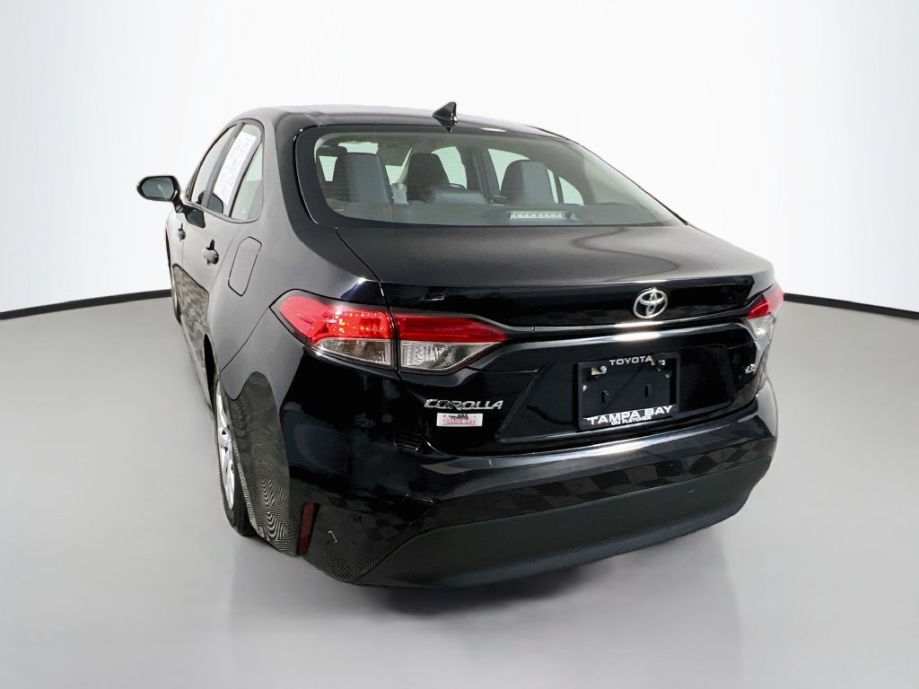 Used 2024 Toyota Corolla LE FWD image 5