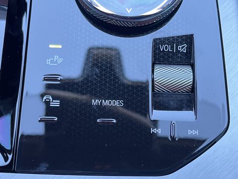 New 2026 BMW X3 xDrive30 w/ M Sport Package image 9