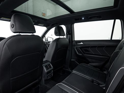 Used 2024 Volkswagen Tiguan SEL R-Line image 21