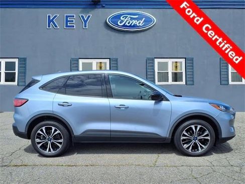 Certified 2022 Ford Escape SE w/ SE Sport Appearance Package image 2