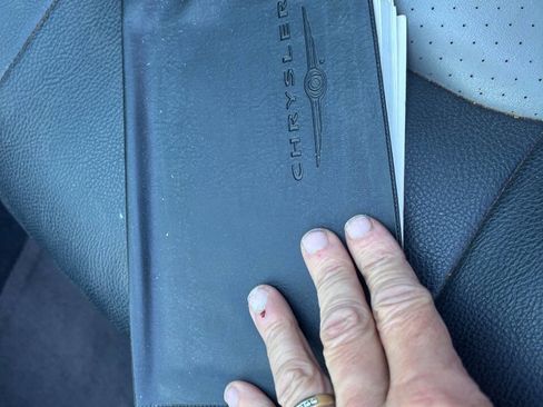 Used 2004 Chrysler Sebring GTC FWD image 15