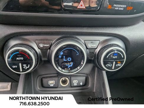 Certified 2023 Hyundai Venue Limited w/ Cargo Package image 23