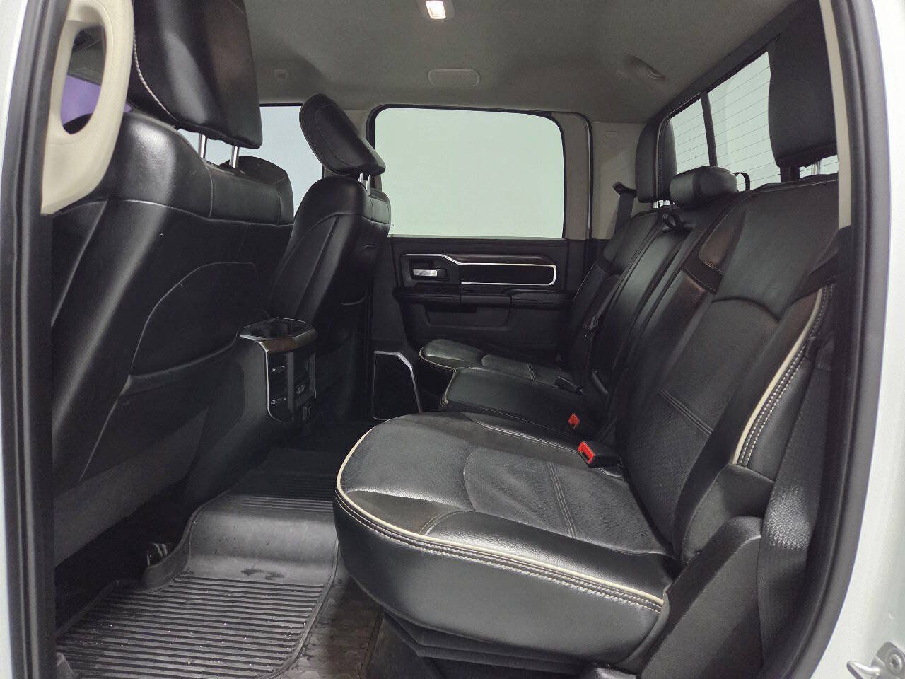 Used 2023 RAM 2500 Laramie AWD/4WD image 16