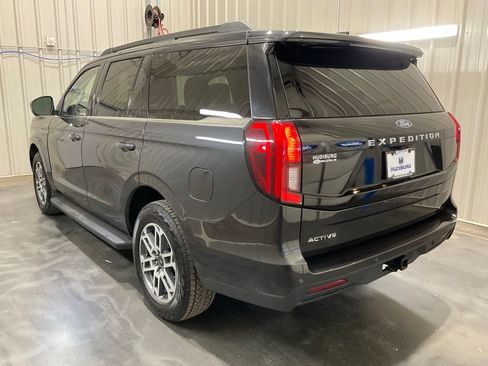 Used 2025 Ford Expedition Active AWD/4WD image 22