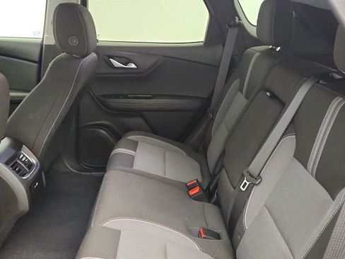 Used 2025 Chevrolet Blazer LT FWD image 21