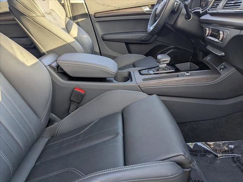 Certified 2025 Audi Q5 2.0T Premium Plus w/ Premium Plus Package image 20