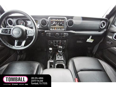 Used 2023 Jeep Wrangler Unlimited Sahara w/ Cold Weather Group AWD/4WD image 10