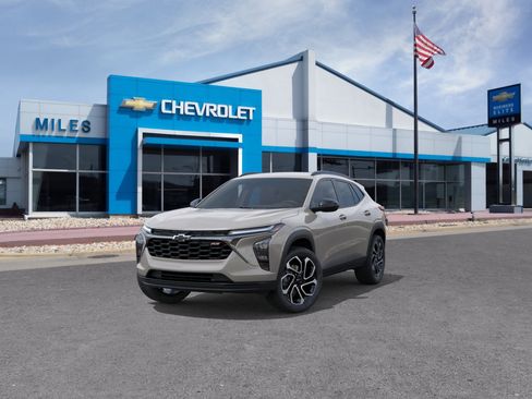 New 2026 Chevrolet Trax RS w/ Driver Confidence Package FWD image 42