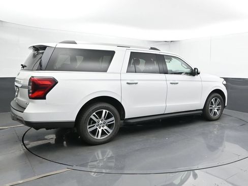 Used 2024 Ford Expedition Max Limited AWD/4WD image 3
