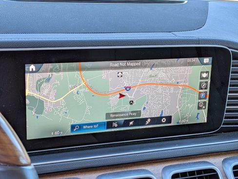 Used 2023 Mercedes-Benz GLS 450 4MATIC image 21