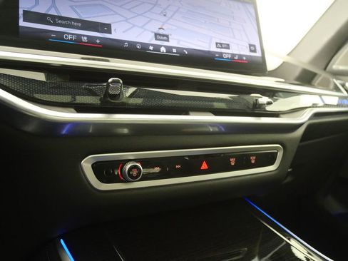 Used 2026 BMW X5 sDrive40i image 25