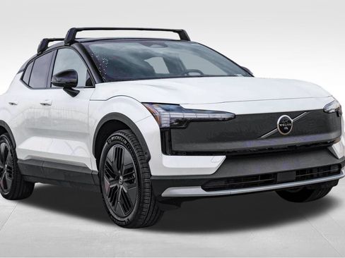 New 2026 Volvo EX30 Cross Country Ultra w/ Protection Package Premier AWD/4WD image 3