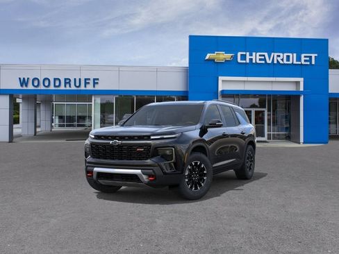 New 2026 Chevrolet Traverse Z71 w/ Enhanced Driving Package AWD/4WD image 8
