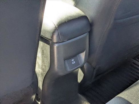 Used 2023 Nissan Versa SR w/ Lighting Package image 17