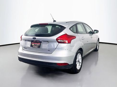 Used 2017 Ford Focus SE image 6