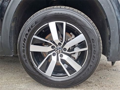 Used 2023 Volkswagen Atlas SE image 8