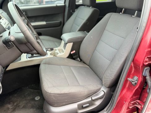 Used 2012 Ford Escape XLT AWD/4WD image 9