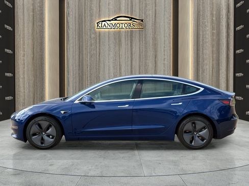 Used 2019 Tesla Model 3 Standard Range RWD image 4