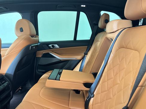 Used 2024 BMW X5 sDrive40i w/ M Sport Package image 33